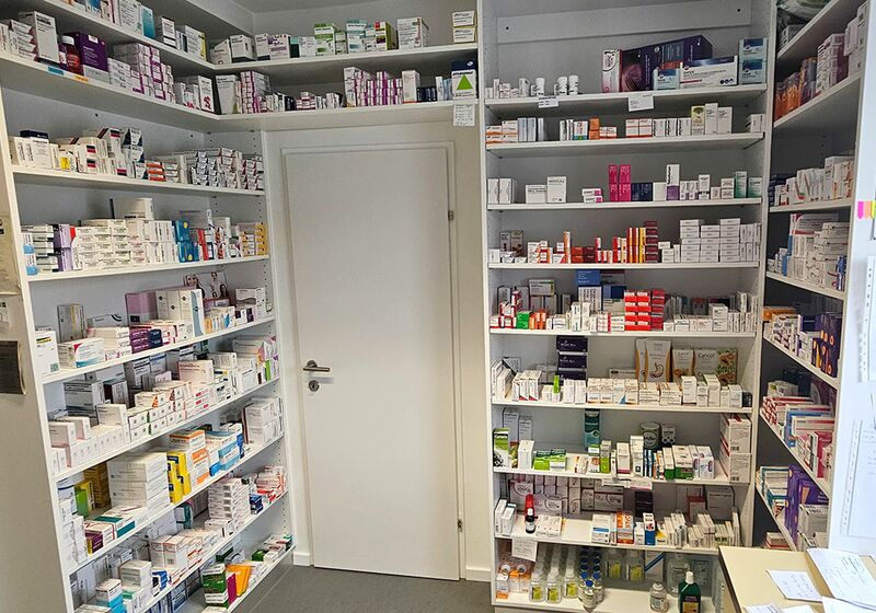 Die Hausapotheke von Dr. Neuberger-Schmitl